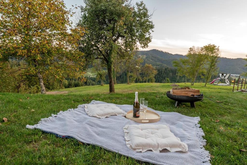 Holiday House Hona Lux Velike Lasce Esterno foto