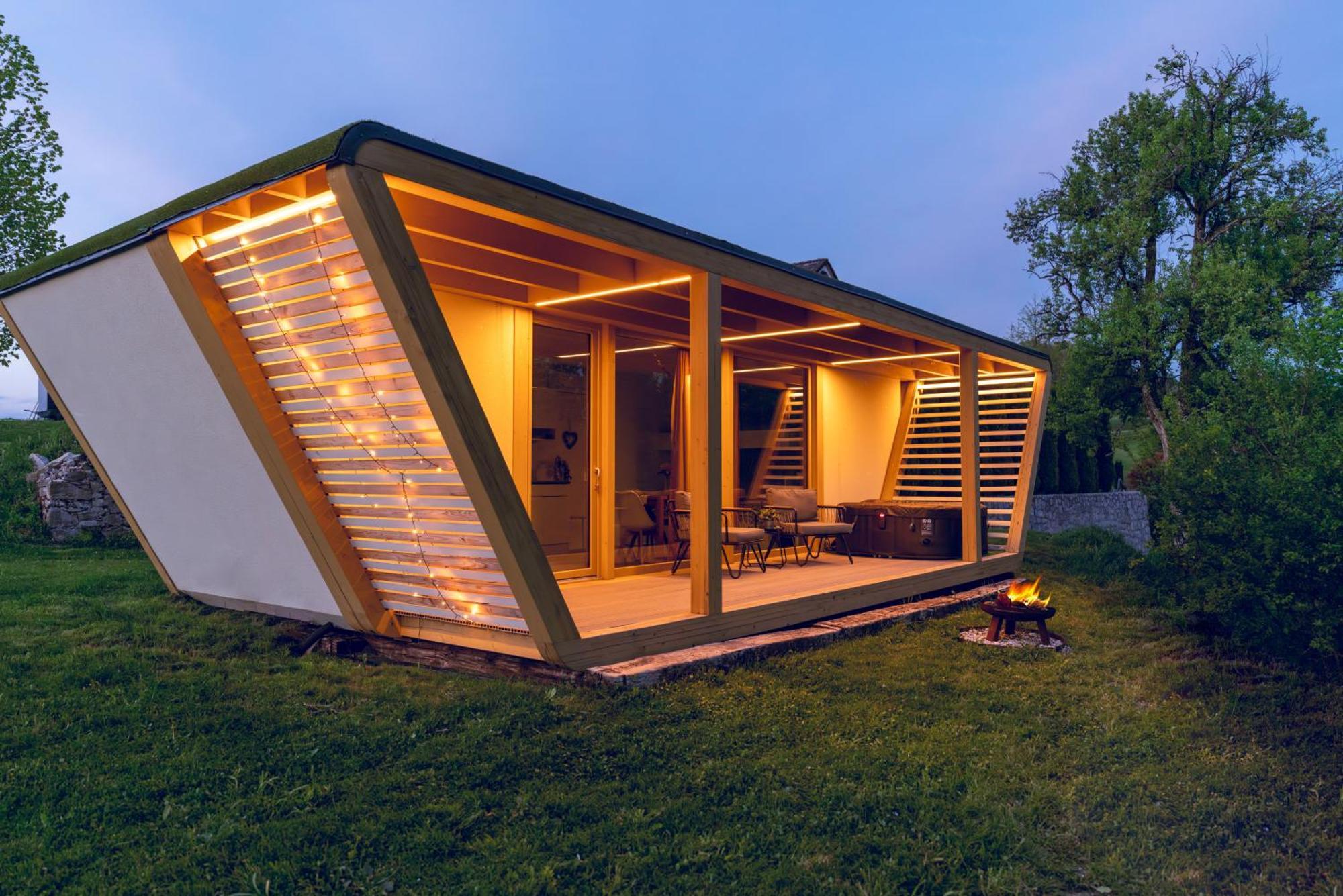 Holiday House Hona Lux Velike Lasce Esterno foto